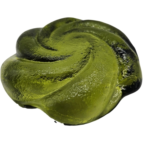 FENTON avocado green glass MCM swirl dish - Picture 3 of 6